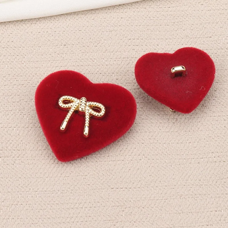 15 - 26mm Heart-Shaped Flocked Velvet Shank Buttons 6pcs