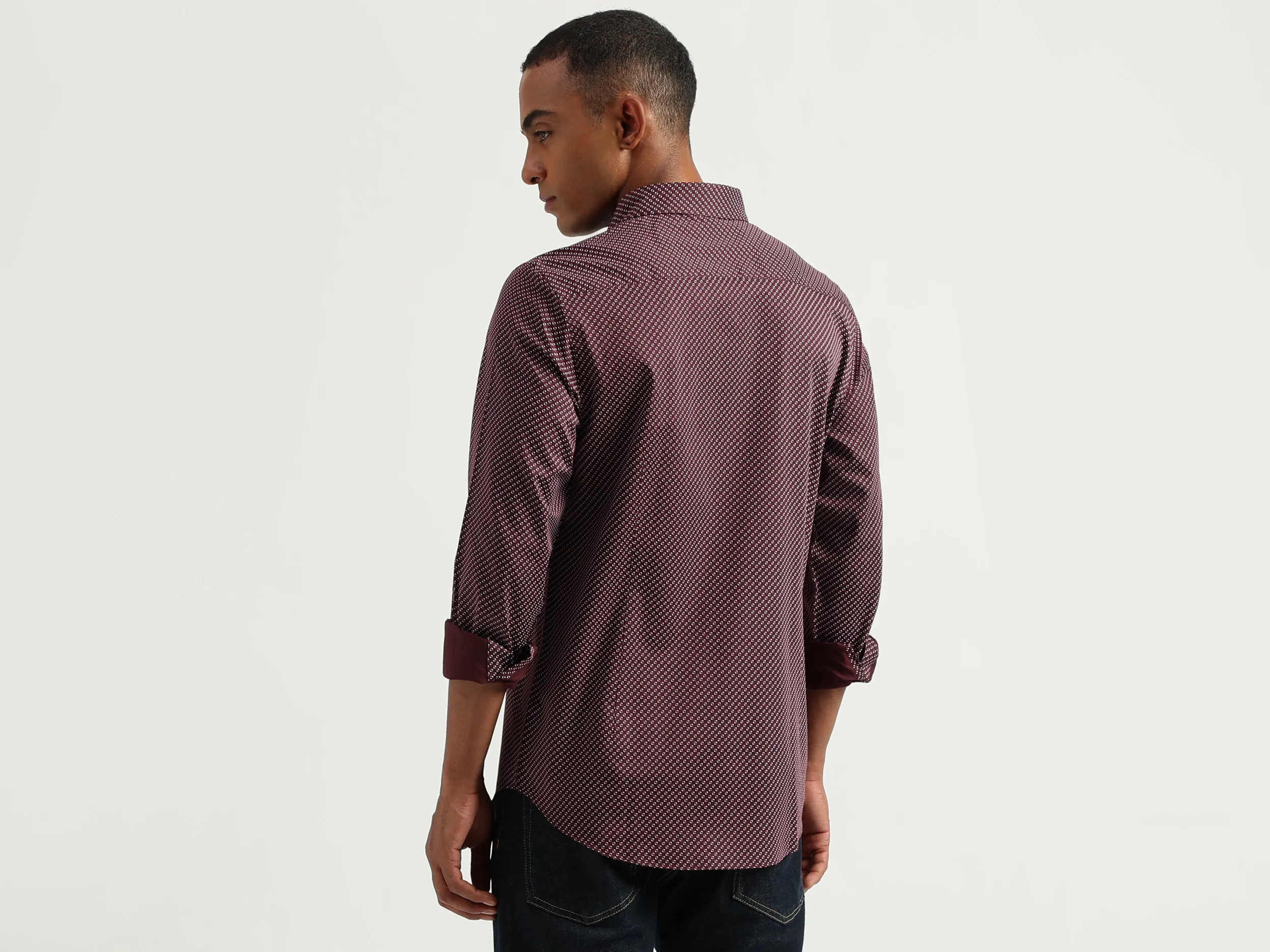 Men's Slim Fit Cutaway Collar Printed Shirts