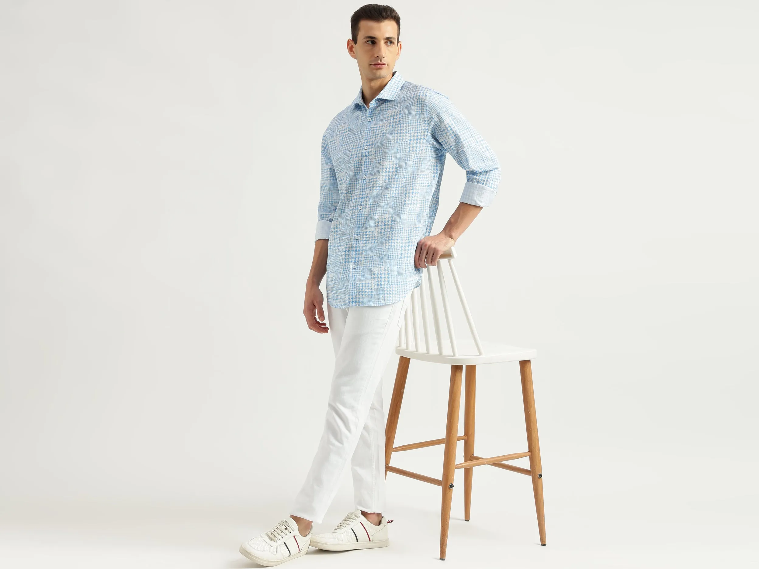 Men's Slim Fit Spread Collar Printed Shirts