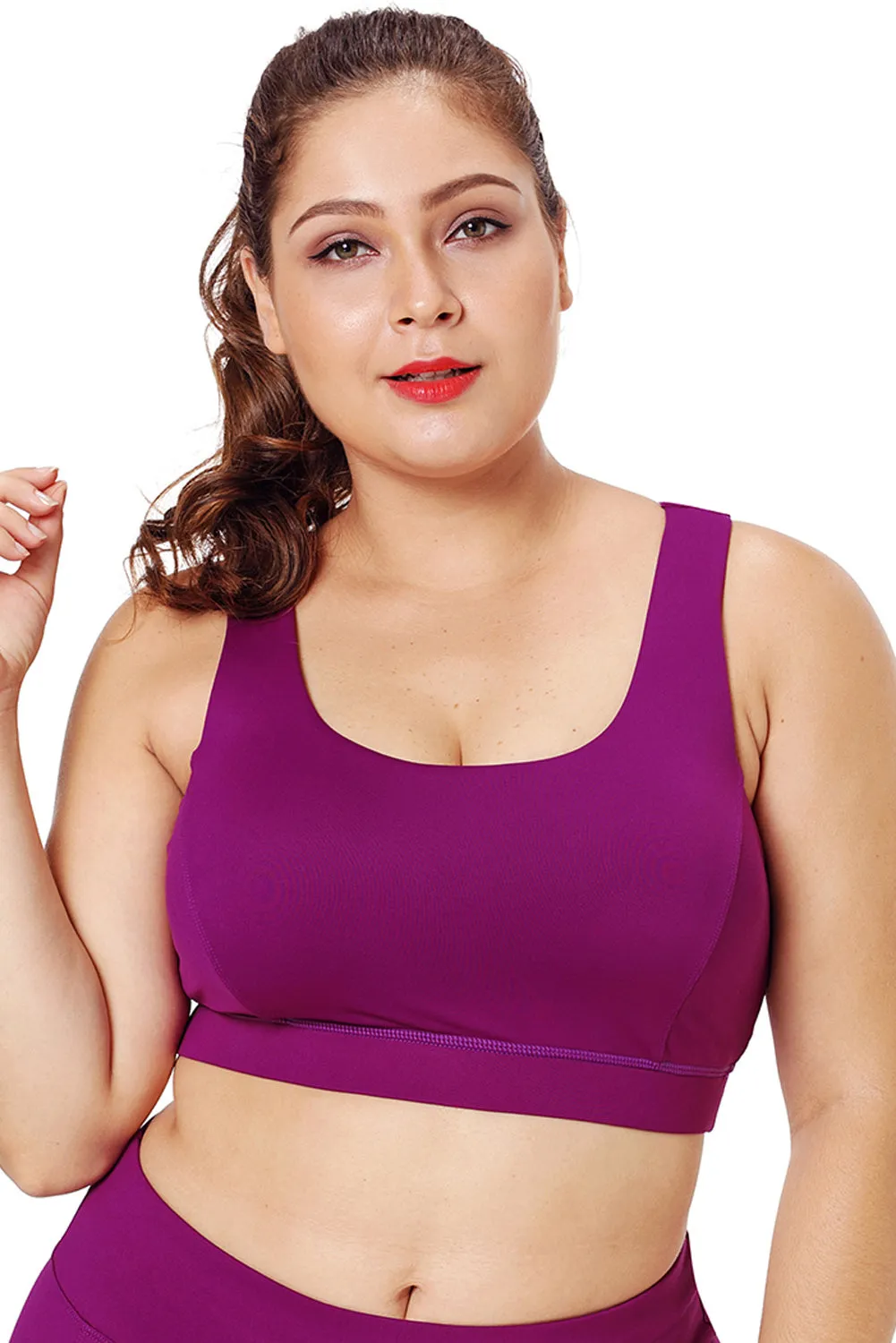Plus Size Racerback U-shaped Neck Sport Bra