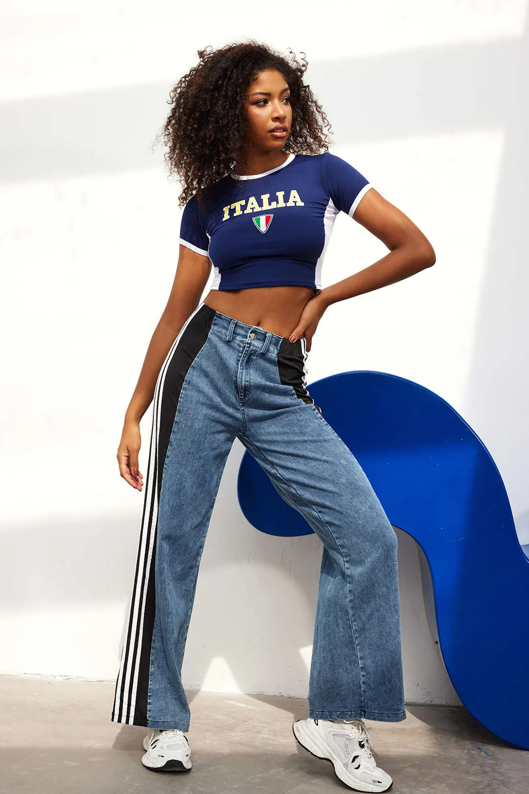 Sydney - Italia Letter Embroidery Woman's T shirt